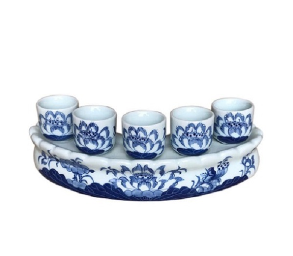 5 Chóe nước không thể thiếu trên bàn thờ