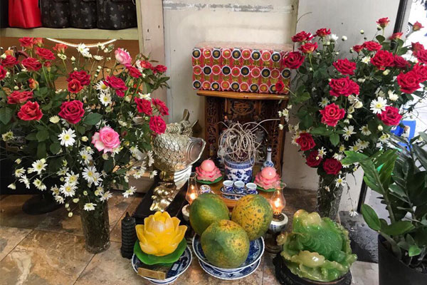 Bàn thờ Thần Tài