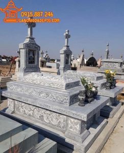 Mộ đá Công giáo là gì?